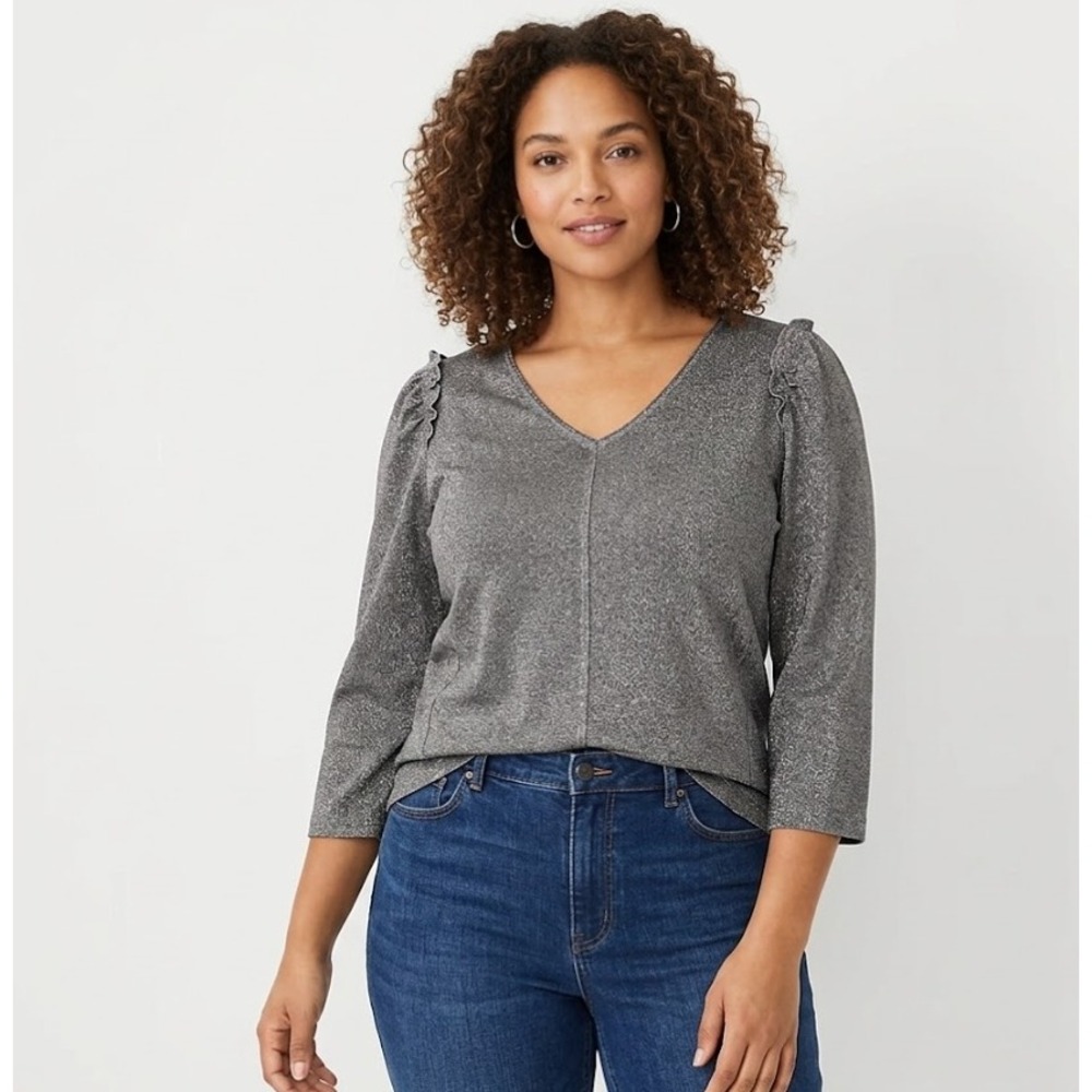 New Ann Taylor Large Gray V neck Metallic Ruffle Stretch Knit 3/4 Sleeve Blouse‎